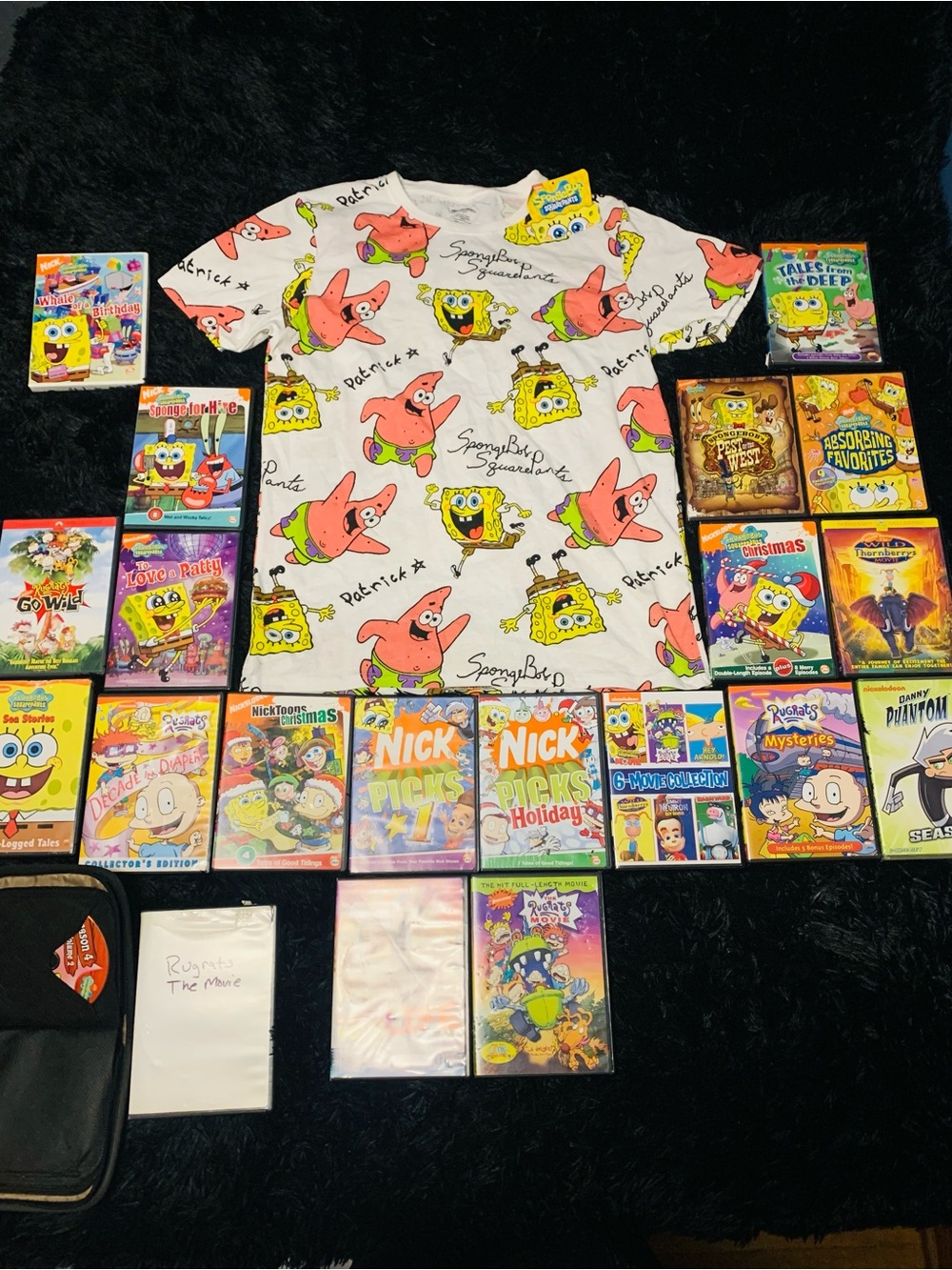 Nickelodeon Memorabilia SpongeBob & Patrick Tee Shirt And 30 Dvds (Working)